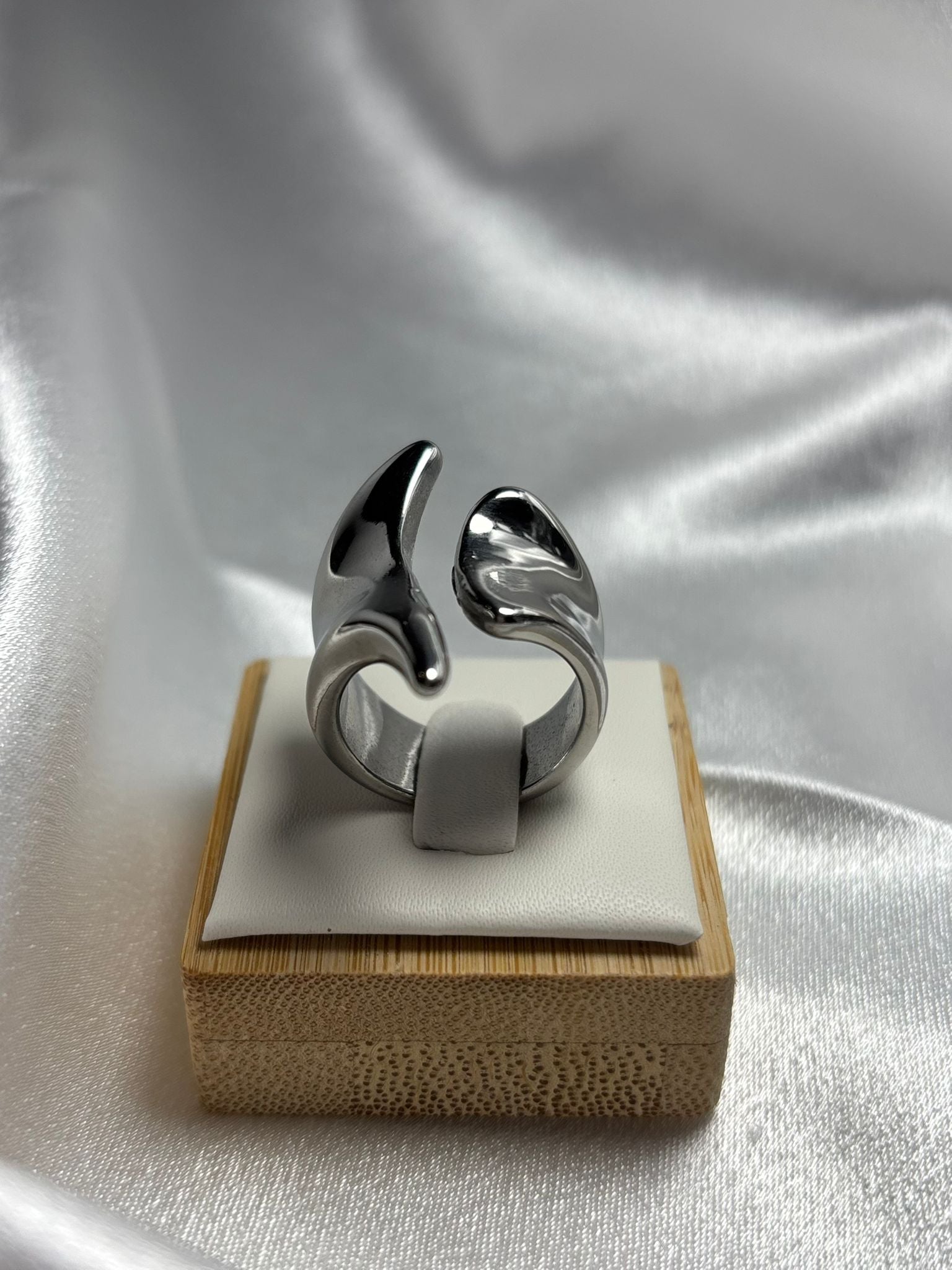 ANELLO AIRA