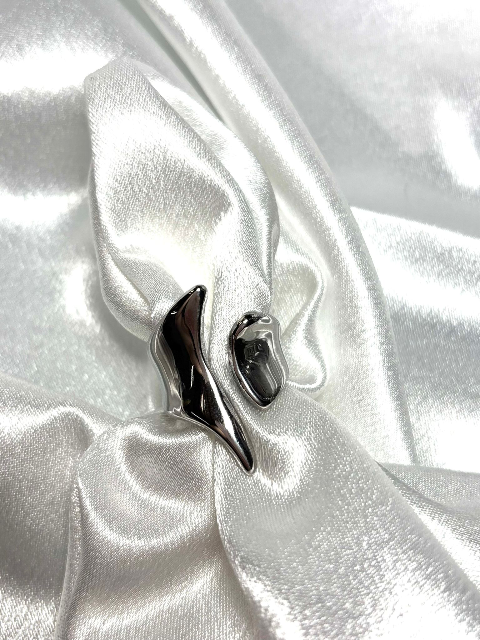 ANELLO AIRA