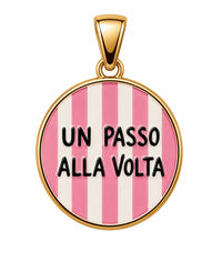 UN PASSO ALLA VOLTA