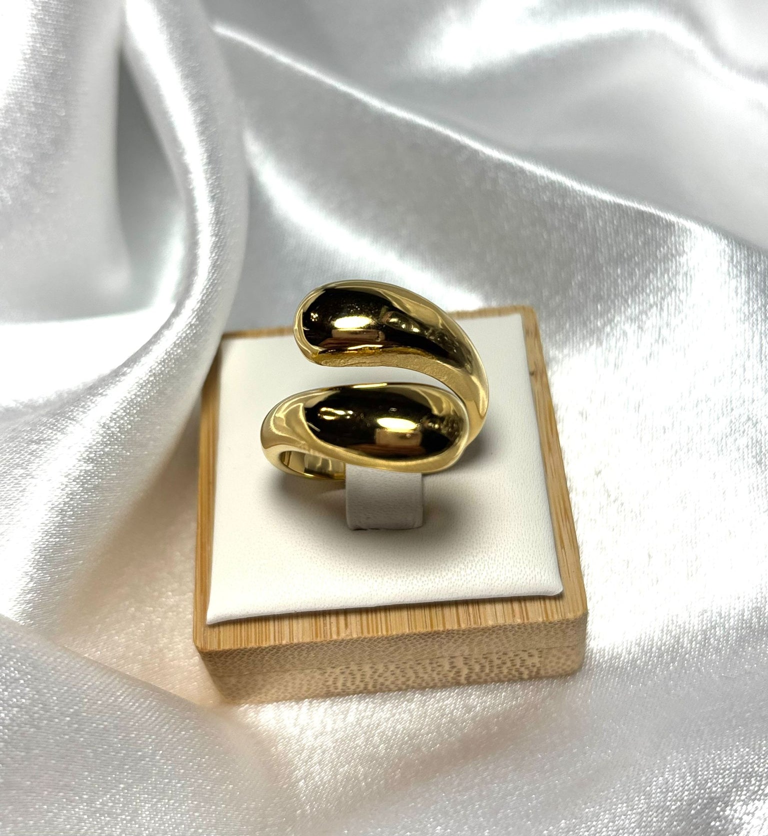 ANELLO DORA
